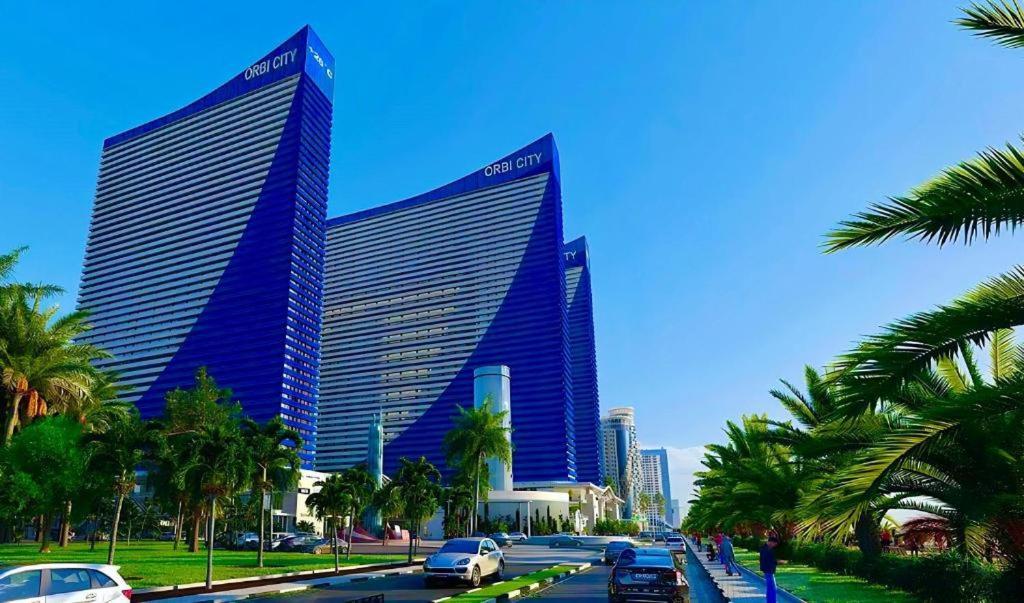 Orbi City- Twin Towers Corpus C Батумі Екстер'єр фото