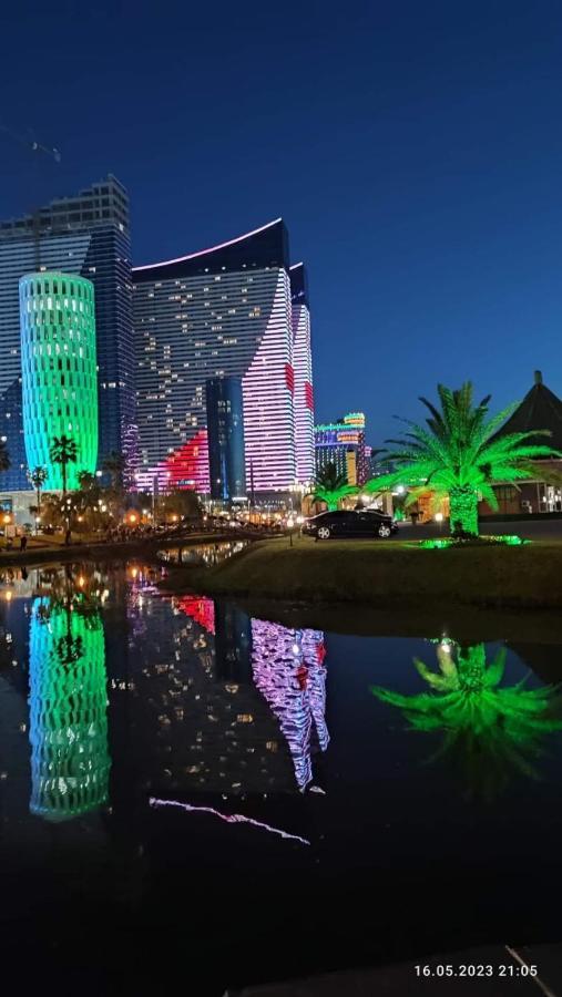 Orbi City- Twin Towers Corpus C Батумі Екстер'єр фото